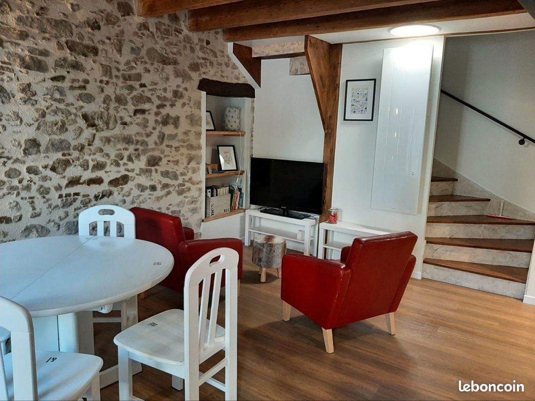 Appartement 5 pièces 76 m² · à Clisson · 76 m² · 930 €