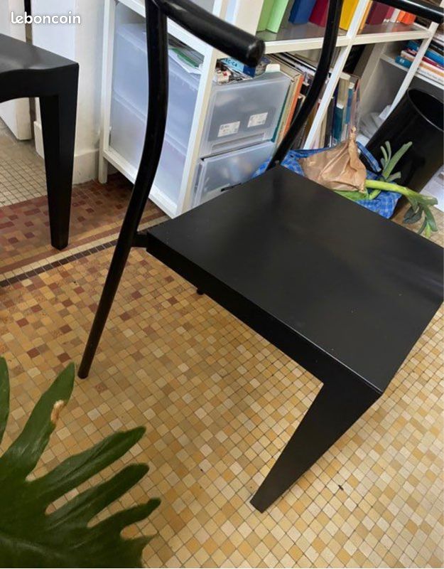 Paire de chaises Dr Glob Philippe Starck (image 4)