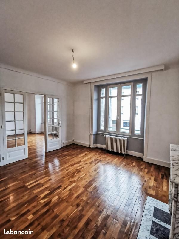 Appartement 4 pièce(s) 120 m²à louer Lons-le-saunier