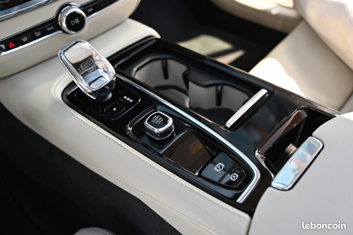 Volvo s60 t6 awd 253+145ch ultimate style chrome plug-in-hybrid 04/2024 tva recuperable (image 19)