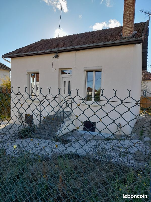 Maison 4 pièces 100 m² · à Saint-Florentin · 100 m² · 98 000 €