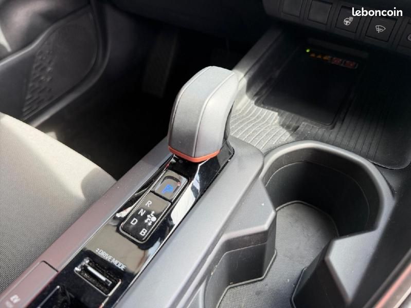 Toyota C-HR 2.0 Hybride 200ch Design NG23 (image 19)