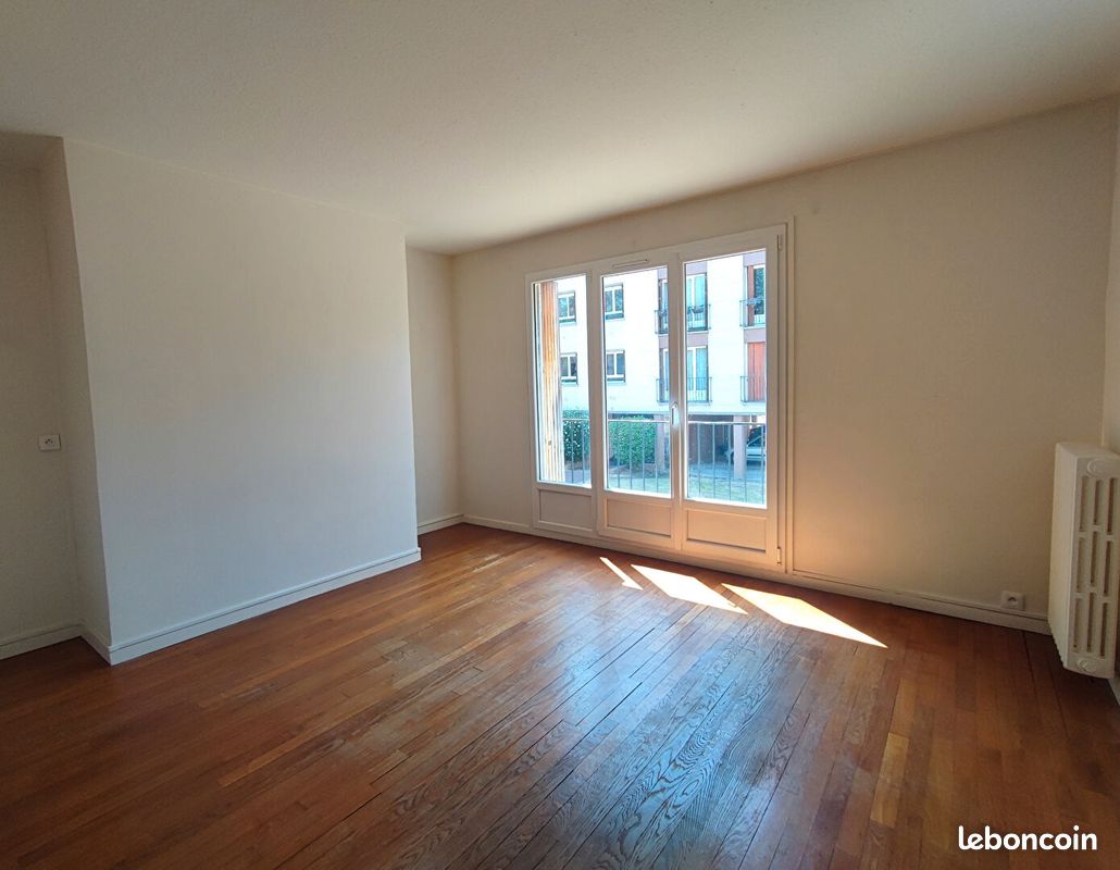 Appartement 2 pièces 42 m² · à Marly-le-Roi · 42 m² · 1 040 €