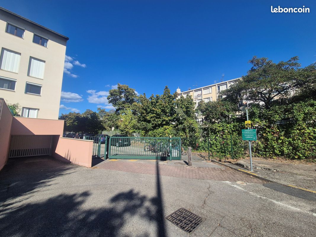 Appartement 1 pièce 20 m² · à Grenoble · 20 m² · 19 000 €
