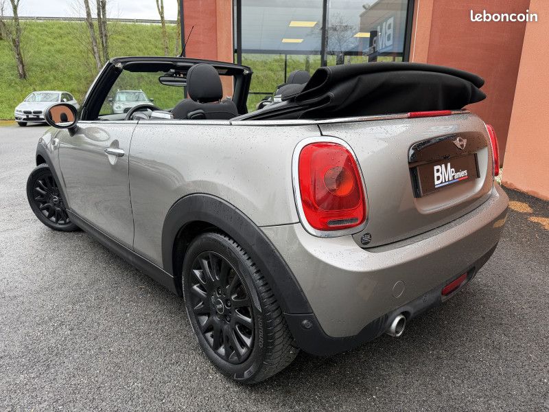 Mini CABRIO COOPER D 116CH CHILI BVA (image 9)