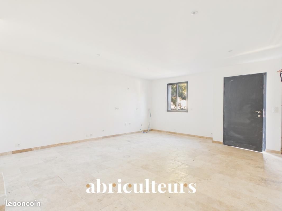 Maison 4 pièces 75 m² · à Lambesc · 75 m² · 274 000 €