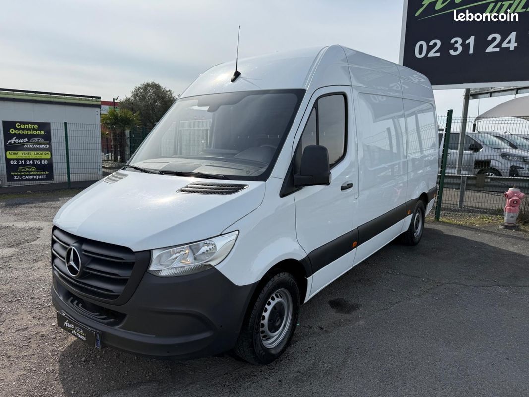 Mercedes Sprinter (3) 315 CDI 37s / 2023 / 22.990eHT (image 2)