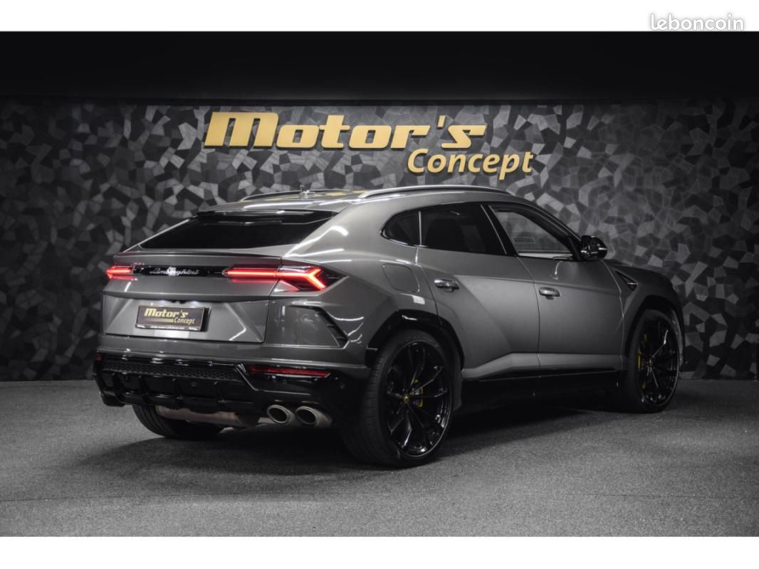 Lamborghini Urus V8 AKRAPOVIC - GRIGIO KERES / CAMERA 360 TOIT OUVRANT (image 3)