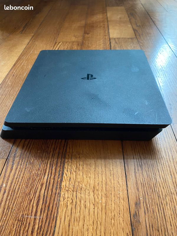 PS4+2 manettes+casque (image 2)