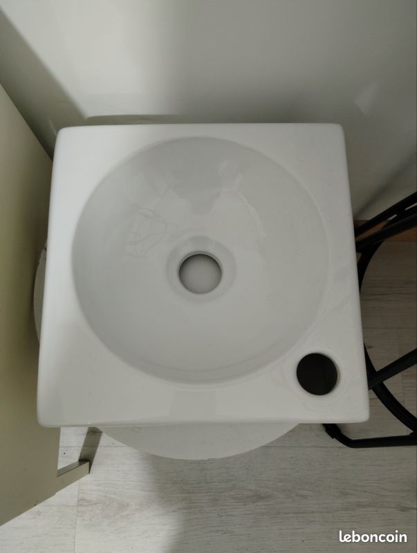 Lave mains (image 1)