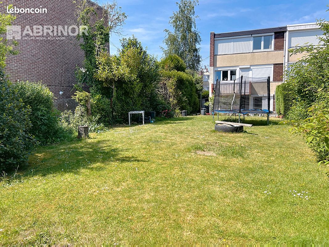 Maison 5 pièces 94 m² · à Lille · 94 m² · 252 000 €