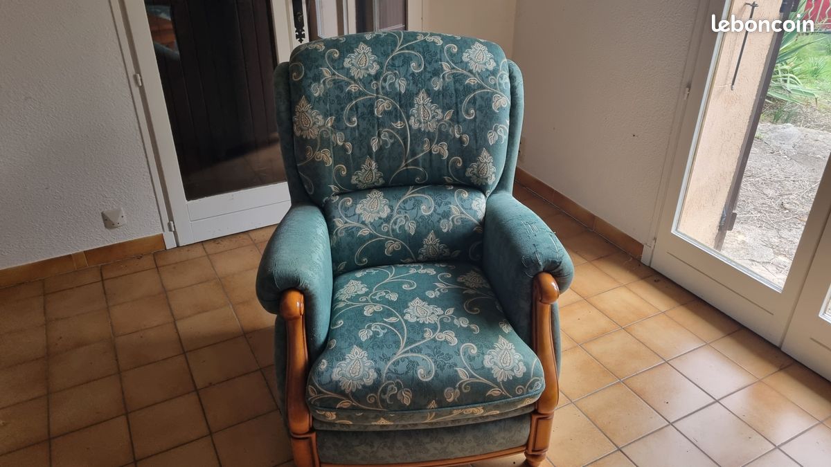 Salon bois et tissu (image 5)