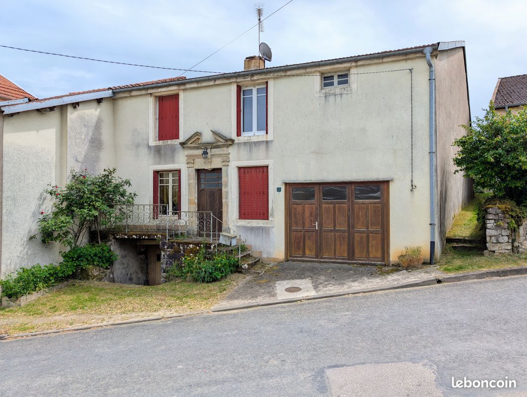 Maison 3 pièces 132 m² · à Voisey · 132 m² · 39 500 €