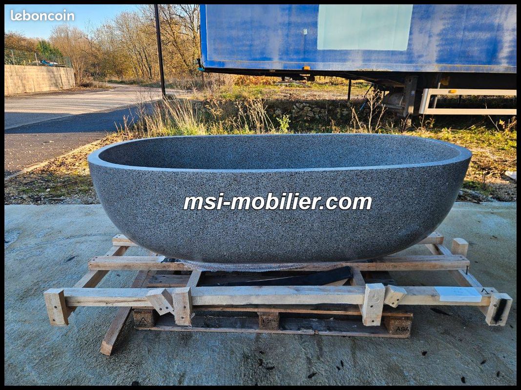 ❤️ Baignoire en pierre esthétique minimaliste pour salle de bain chic et ambiance relaxante (image 2)