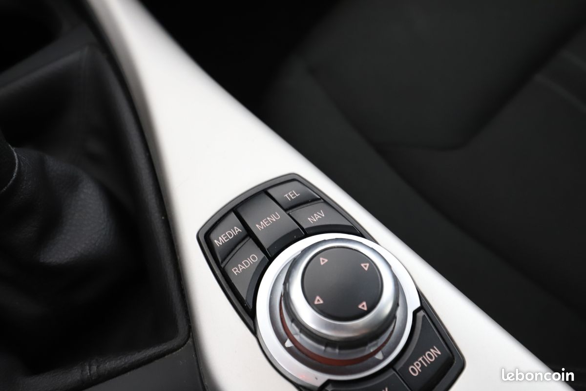 BMW Série 1 118d xDrive 5P 150 ch (image 21)