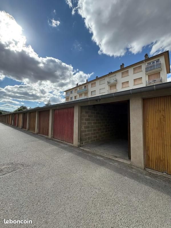 Parking 15 m² · à Dijon · 15 m² · 82 €/mois