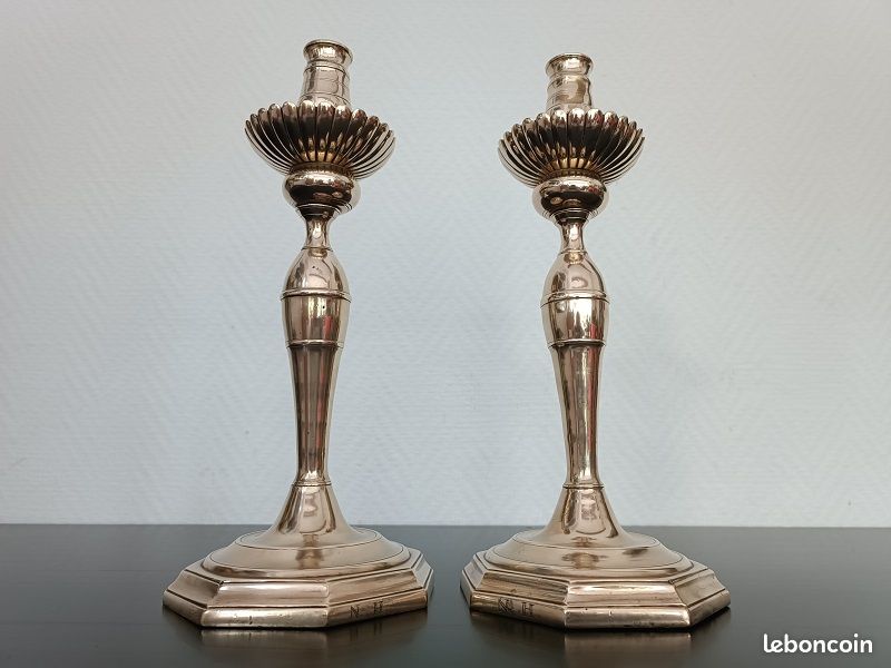 Paire de bougeoirs en bronze doré (image 4)