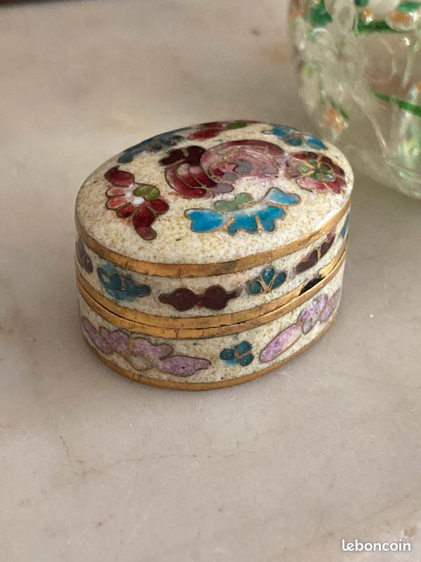 Pilulier En émaux Cloisonnés Occasion - Boîte à Médicaments Décorative Vintage