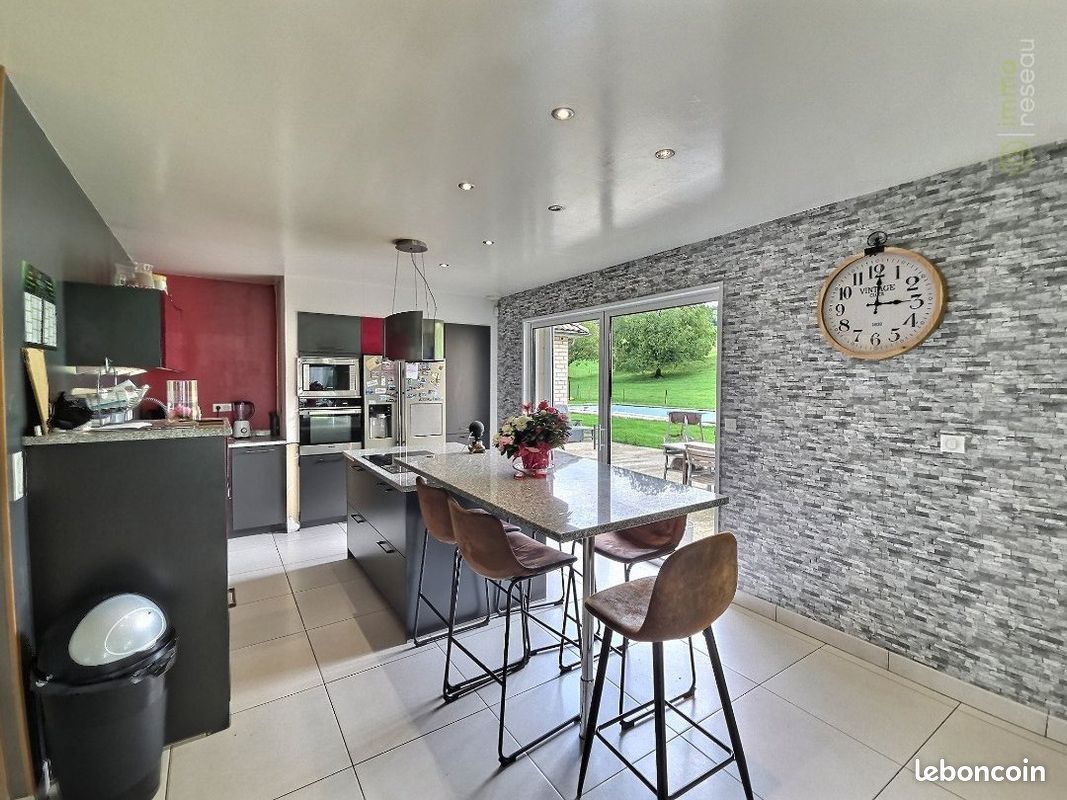 Maison 5 pièces 155 m² · à Margut · 155 m² · 379 000 €