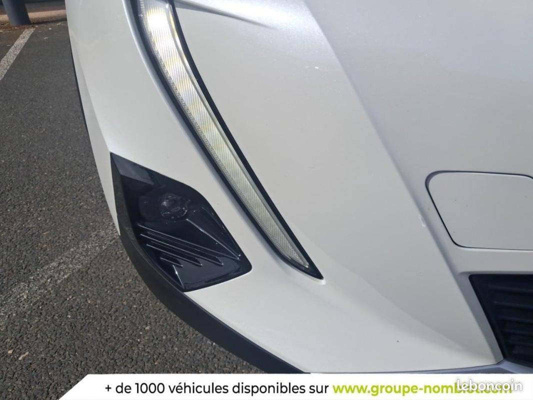 Peugeot 2008 BlueHDi 110 S&S BVM6 Allure Pack (image 27)