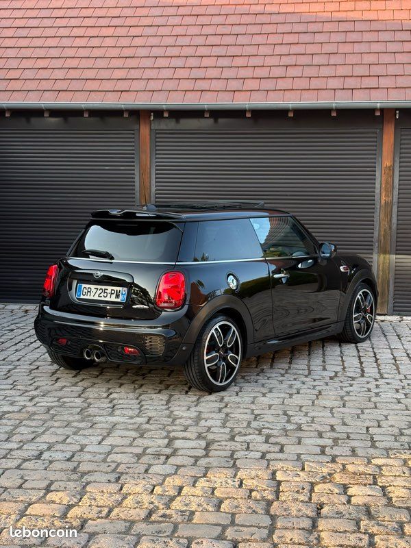 MINI John Cooper Works – Harman Kardon – Toit ouvrant – EDC – CarPlay – Caméra – Suivi MINI – 67 500 km (image 3)