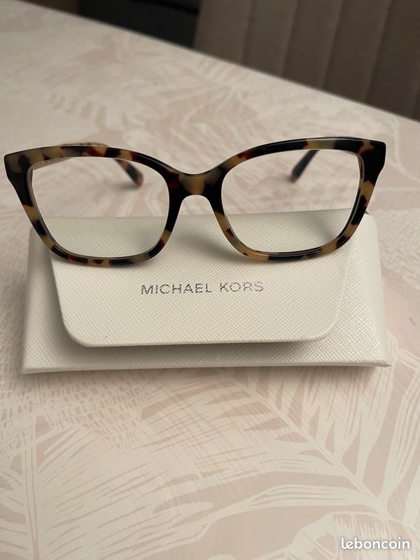 Lunette solaire ou vue (image 1)
