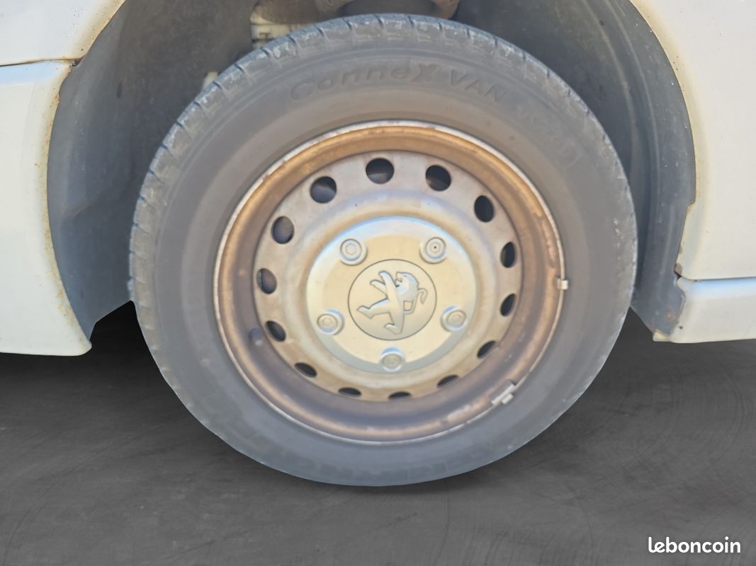 Peugeot expert fourgon 1.6 hdi 90 fap pack clim tole 229 l2h1 n (image 15)