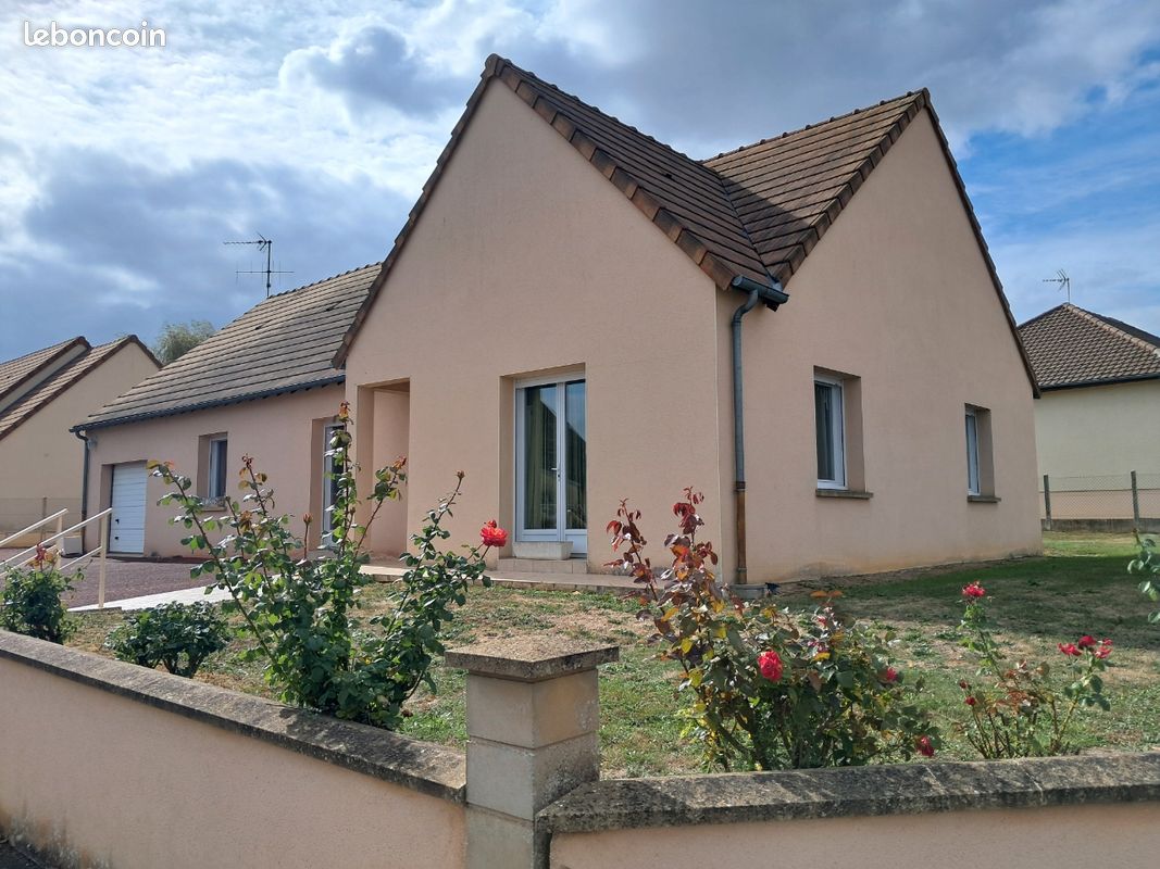 Maison 4 pièces 113 m² · à Marolles-les-Braults · 113,3 m² · 220 000 €