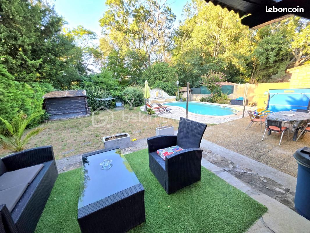Maison 9 pièces 158 m² · à Bagnols-sur-Cèze · 158 m² · 285 000 €