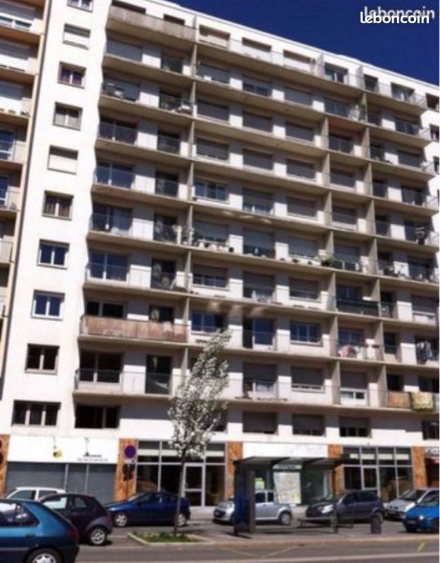 Appartement 2 pièces 47 m² · à Saint-Étienne · 46,7 m² · 47 500 €