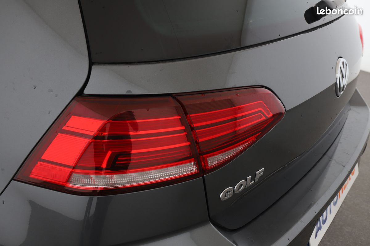 Volkswagen Golf VII 1.0 TSI BlueMotion Tech Confortline Business DSG7 5P 115 ch (image 29)