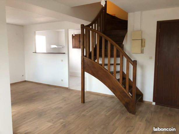 3 pièces 58 m² en duplex, vue cathédrale, gare à pied