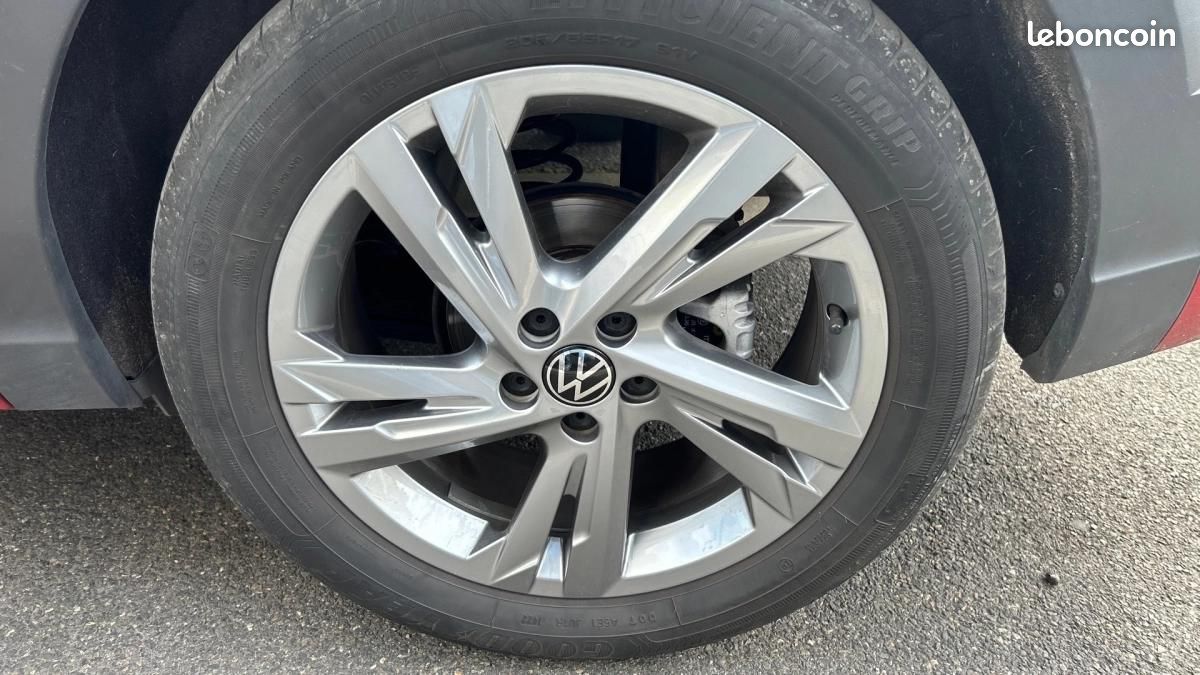 Volkswagen Taigo 1.0 TSI 110 DSG-7 R-Line / Digital Cockpit et caméra de recul (image 27)