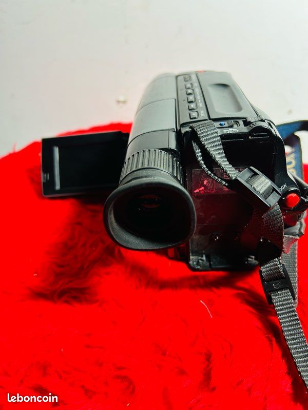 Caméscope Sony à K7 8mm (image 10)