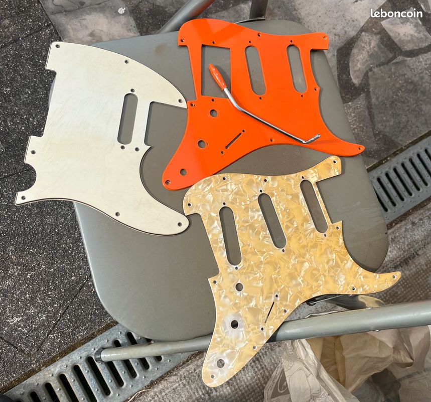 Lot pickguard (image 1)