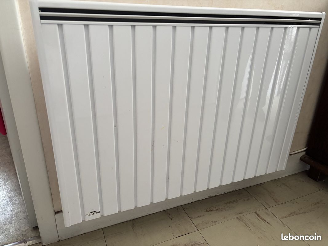 Vends radiateur électrique à inertie (image 1)