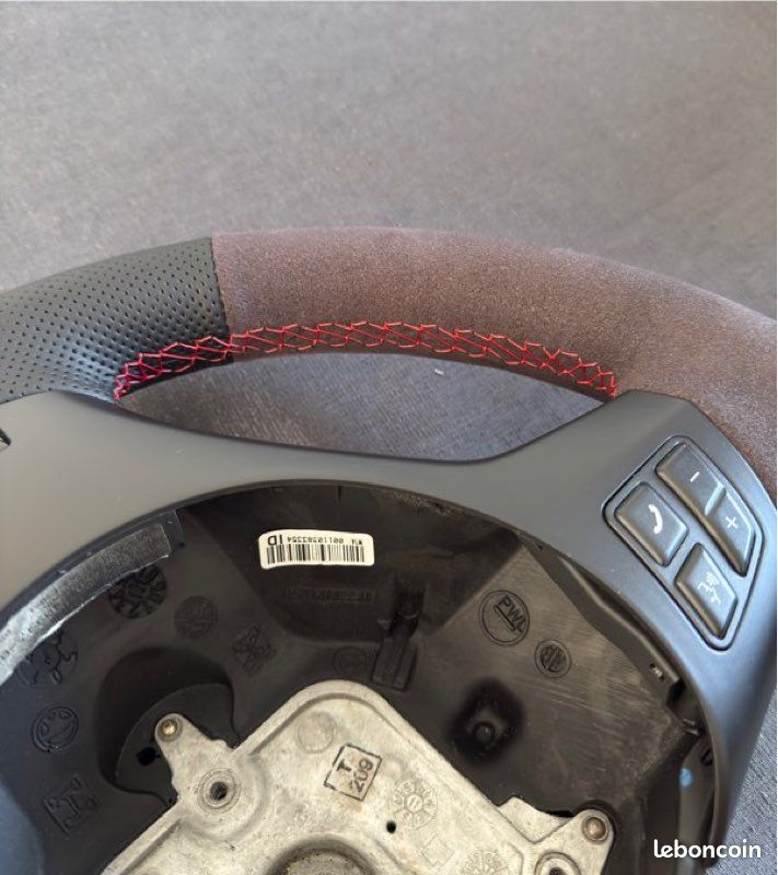Volant BMW pack m alcantara E90 E91 E92 E93 E82 E87 (image 2)