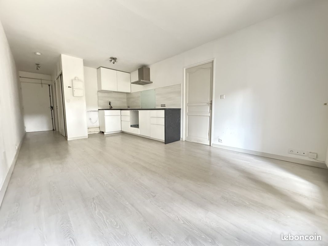 Appartement 2 pièces 37 m² · à Saint-Germain-lès-Corbeil · 37 m² · 149 900 €