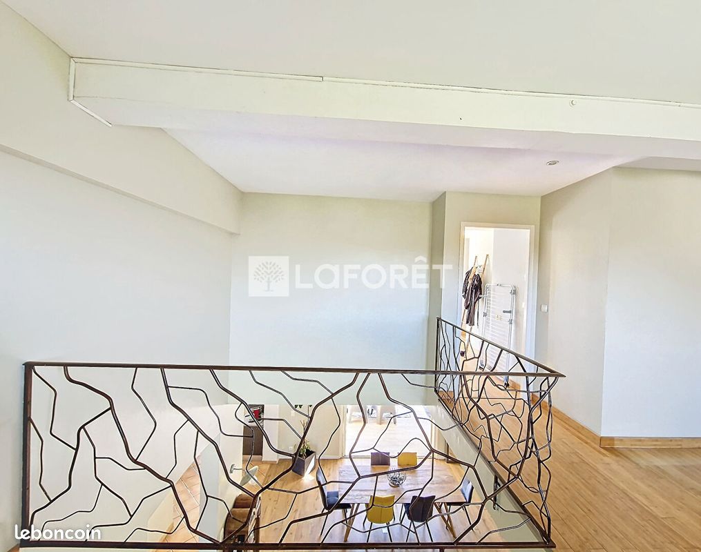 Maison 5 pièces 175 m² - Buros 64160 (image principale 9)