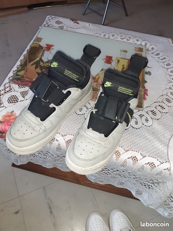 Vend paire basket nike vert Claire taille 39 prix 25 (image 2)