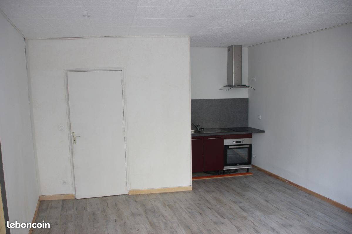 Appartement 2 pièces 48 m² · à Pouzauges · 48 m² · 495 €