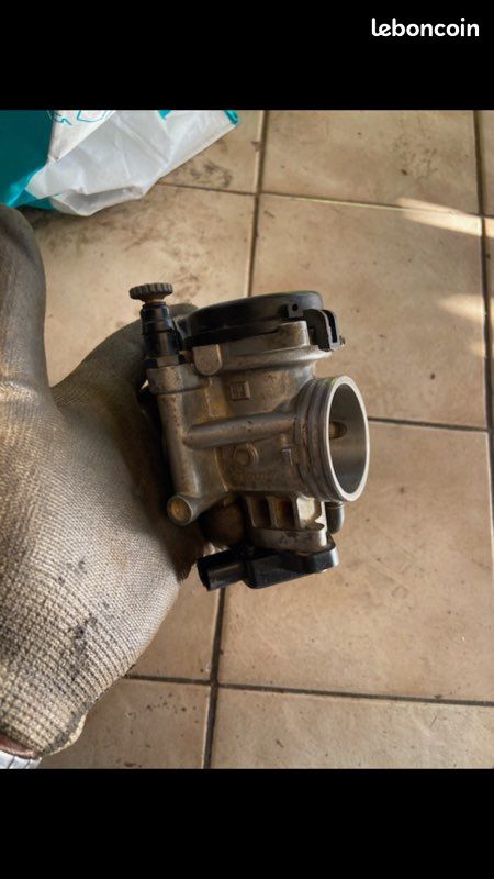 Corps d injection YAMAHA 250 YZF 14-18 (image 3)