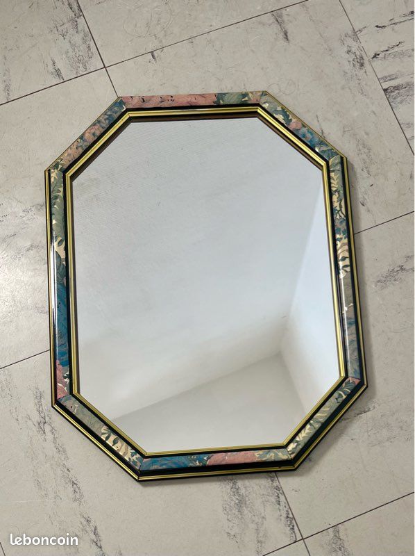 Miroir octogonal au joli décor fleuri + liseré doré, en bois, vintage et tendance (image 2)