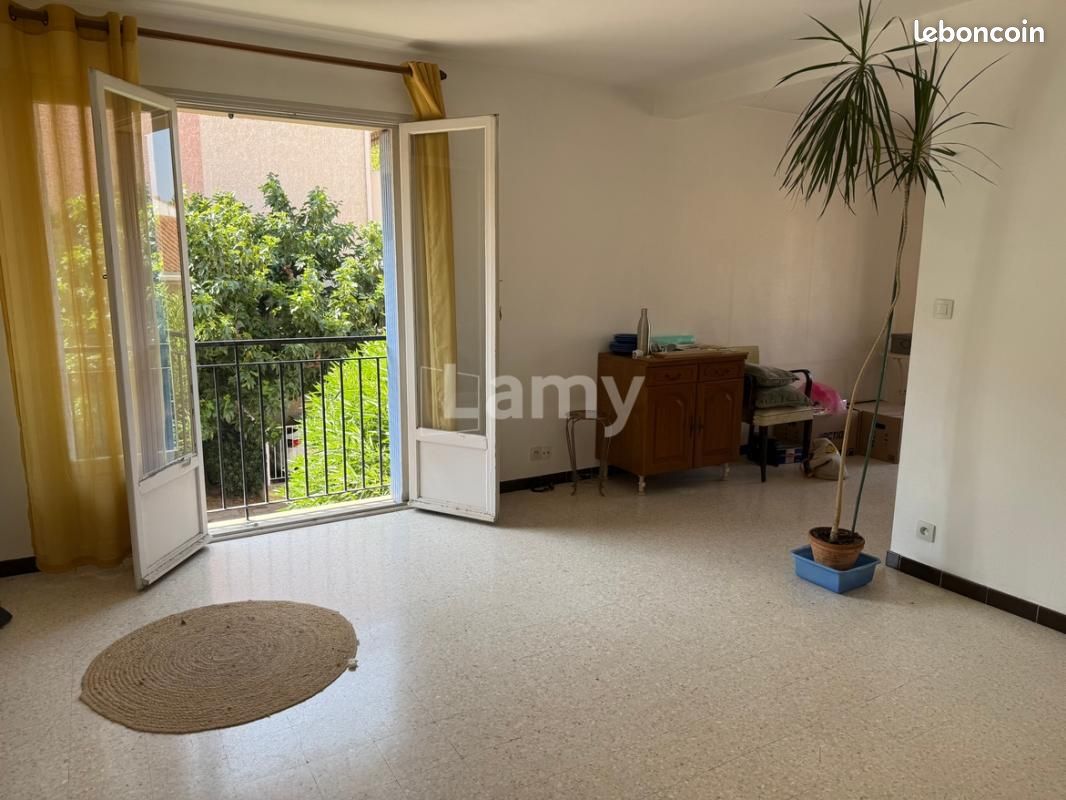 Appartement 2 pièces 63 m² · à Salon-de-Provence · 63 m² · 726 €