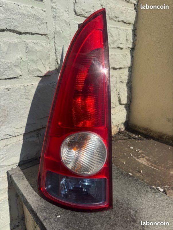 Feu Arrière Droit Renault Espace 4 IV Phase 1 - Réf 89023832 (occasion)