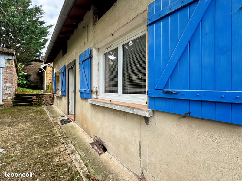 Maison 7 pièces 185 m² · à La Clayette · 185 m² · 109 000 €