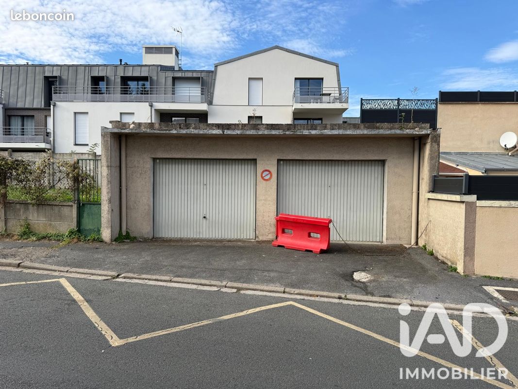 Parking 79 m² · à Bouffémont · 79 m² · 60 000 €