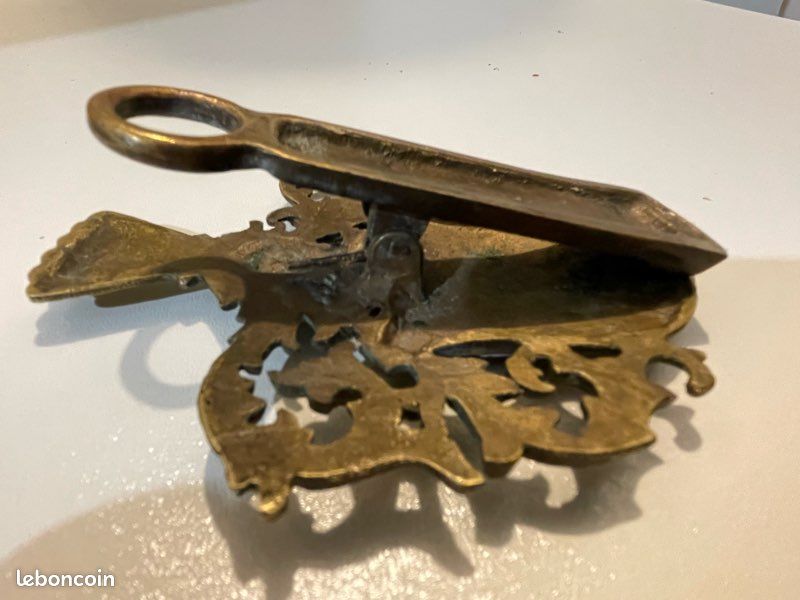 ANCIENNE PINCE A Clamper - Landanger (F) EUR 4,90 - FR