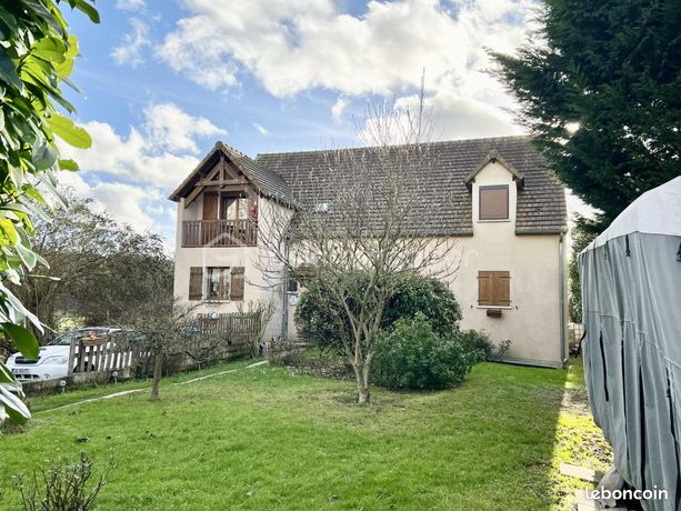 Maison 9 pièces 205 m²