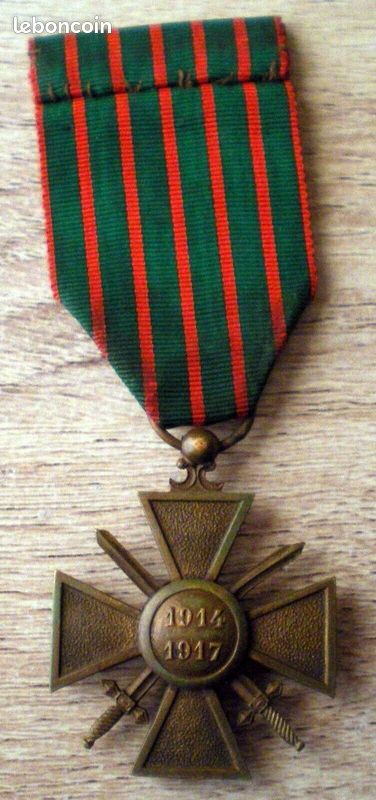 Croix De Guerre 1914-1917 Avec Une Citation – Médaille Française D'occasion, état Usé